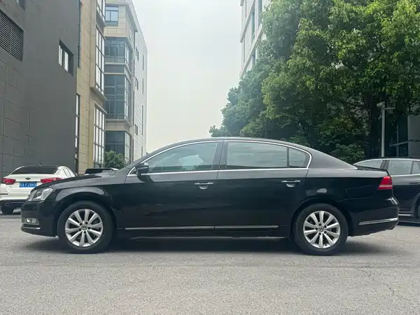 Volkswagen Magotan 2012