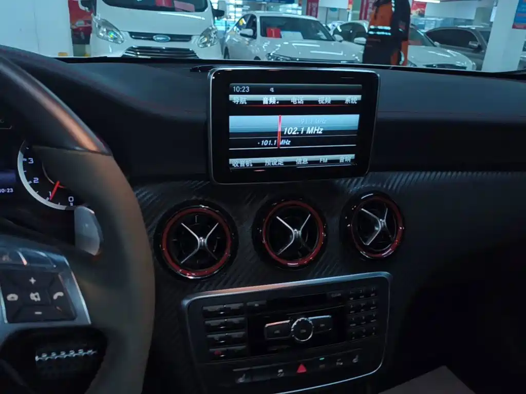 Mercedes-Benz A-Class AMG 2015 — фото 13