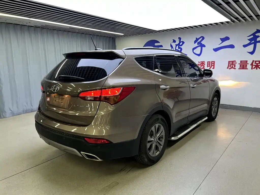 Hyundai Santa Fe 2015 — фото 18