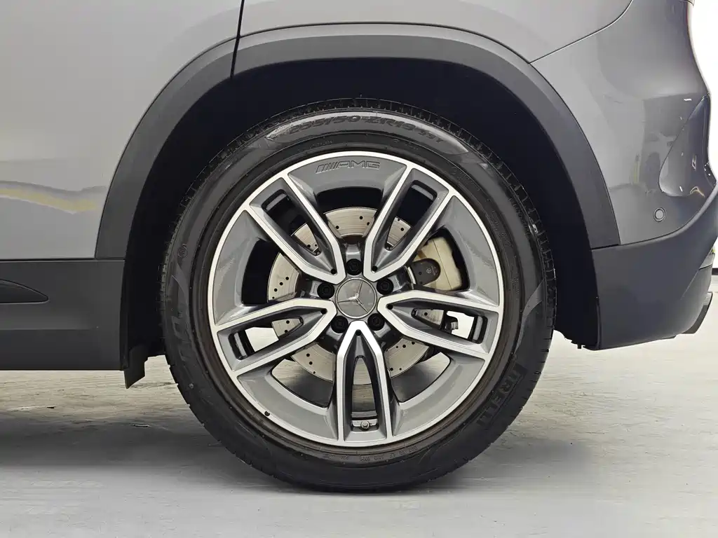 Mercedes-Benz GLA AMG 2021 — фото 16