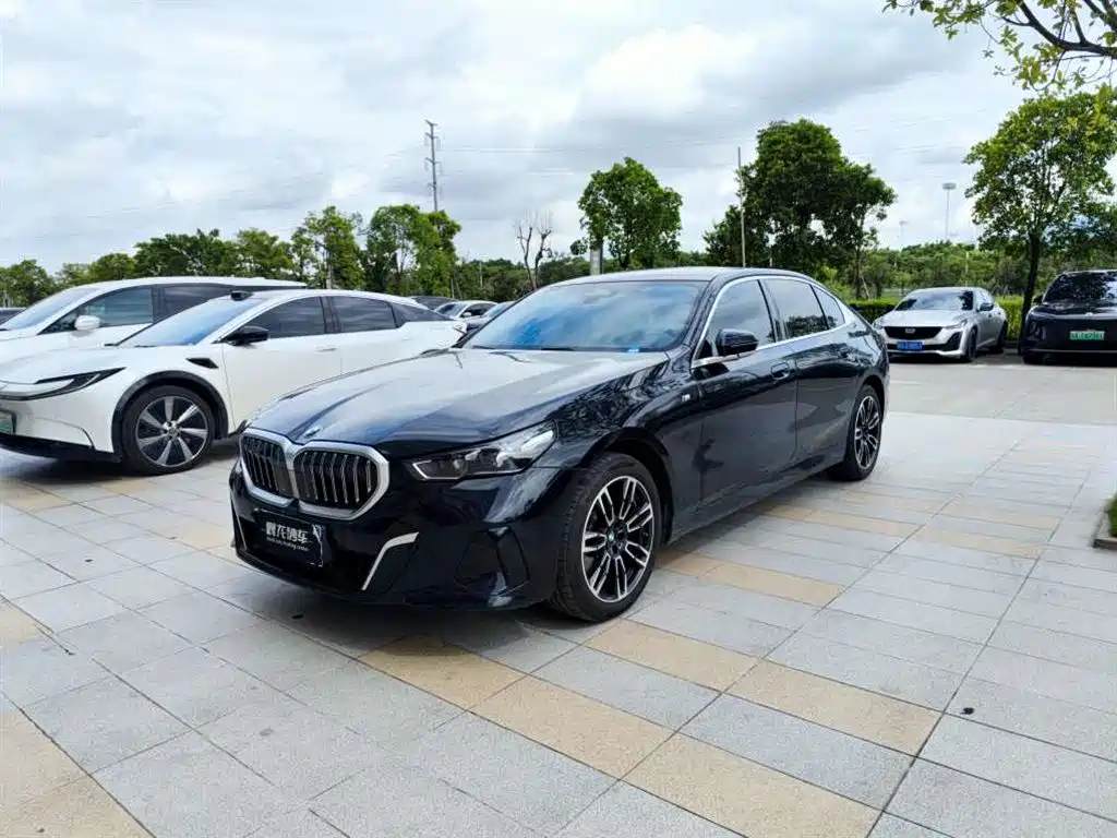 BMW 5 Series 2024