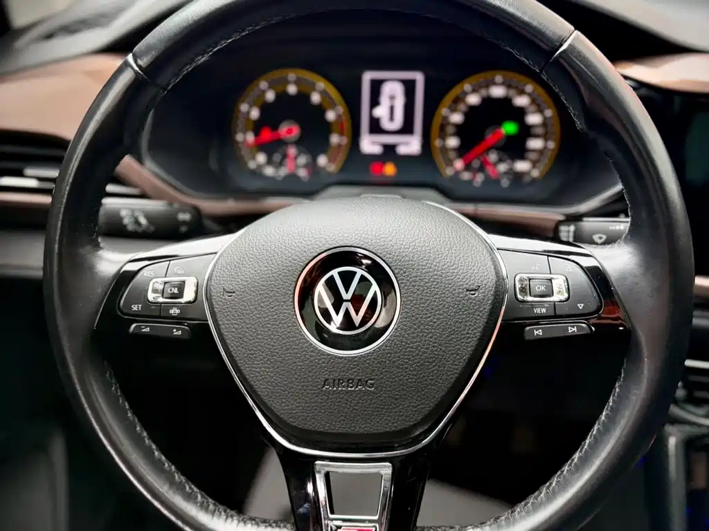 Volkswagen Tharu 2021 — фото 23