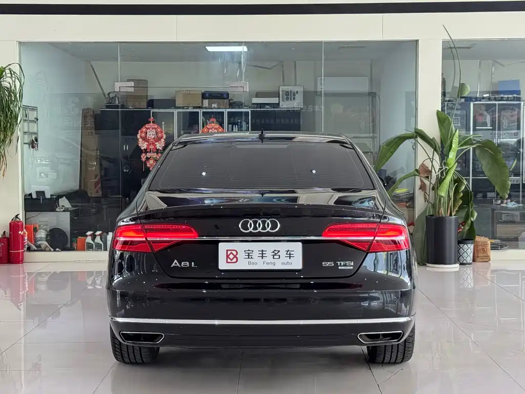 Audi A8 2016 — фото 16