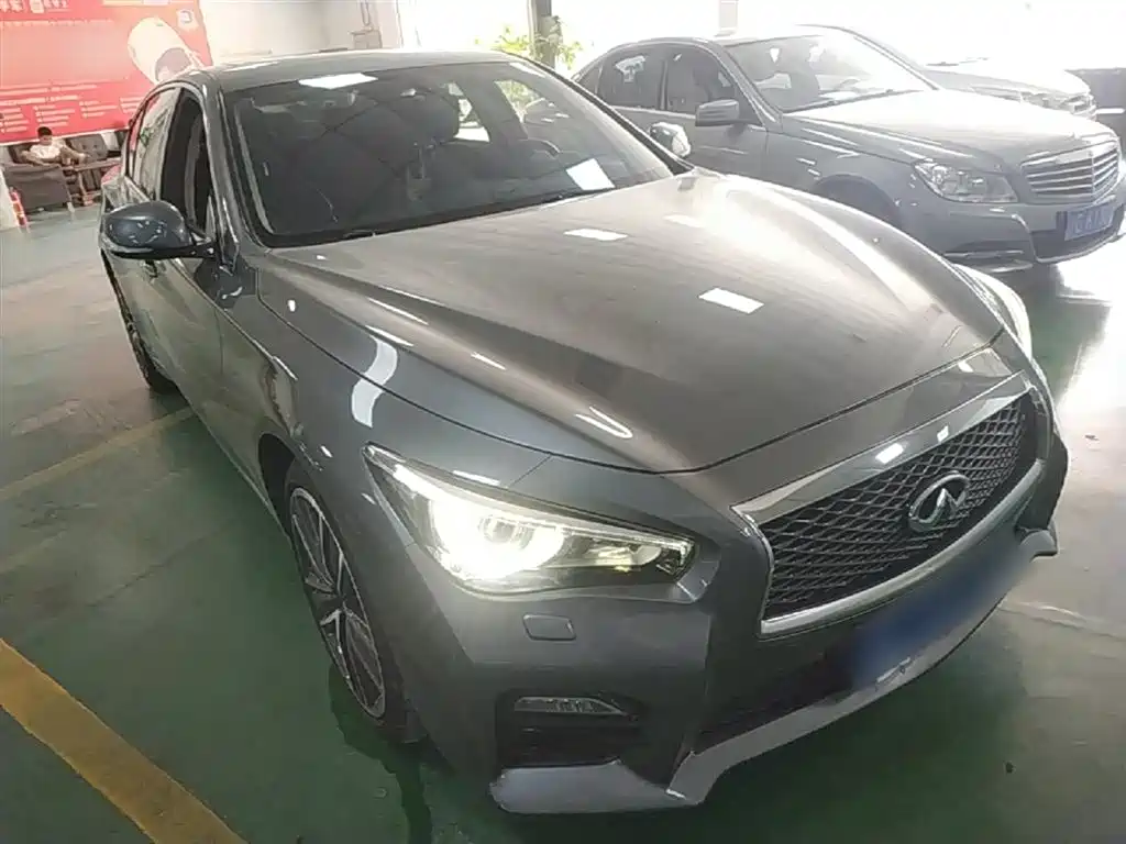 Infiniti Q50L 2015 — фото 4