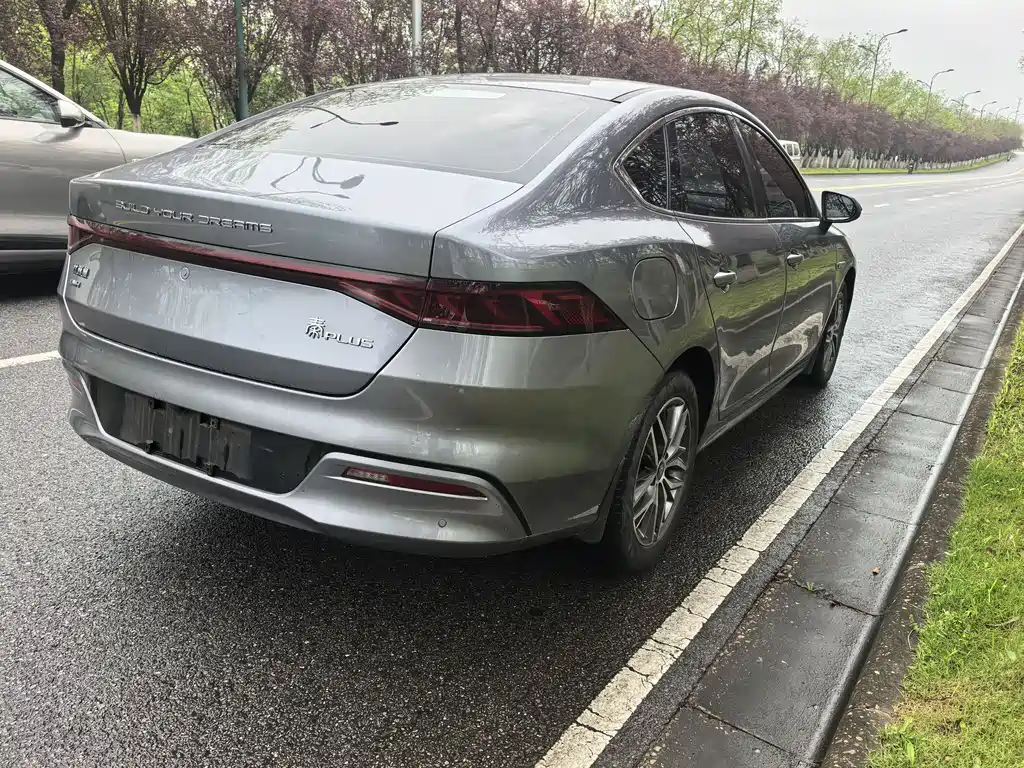 BYD Qin PLUS 2022 — фото 4