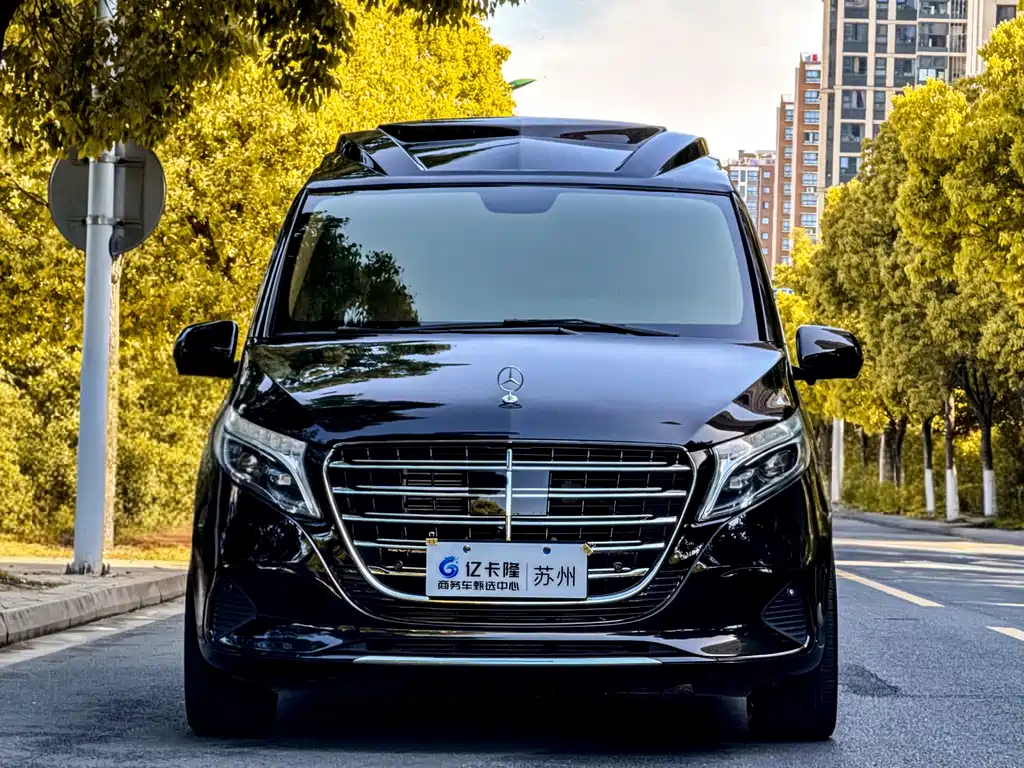 Mercedes-Benz Vito 2023 — фото 2