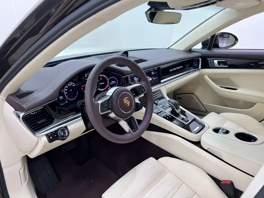 Porsche Panamera 2019 — фото 11