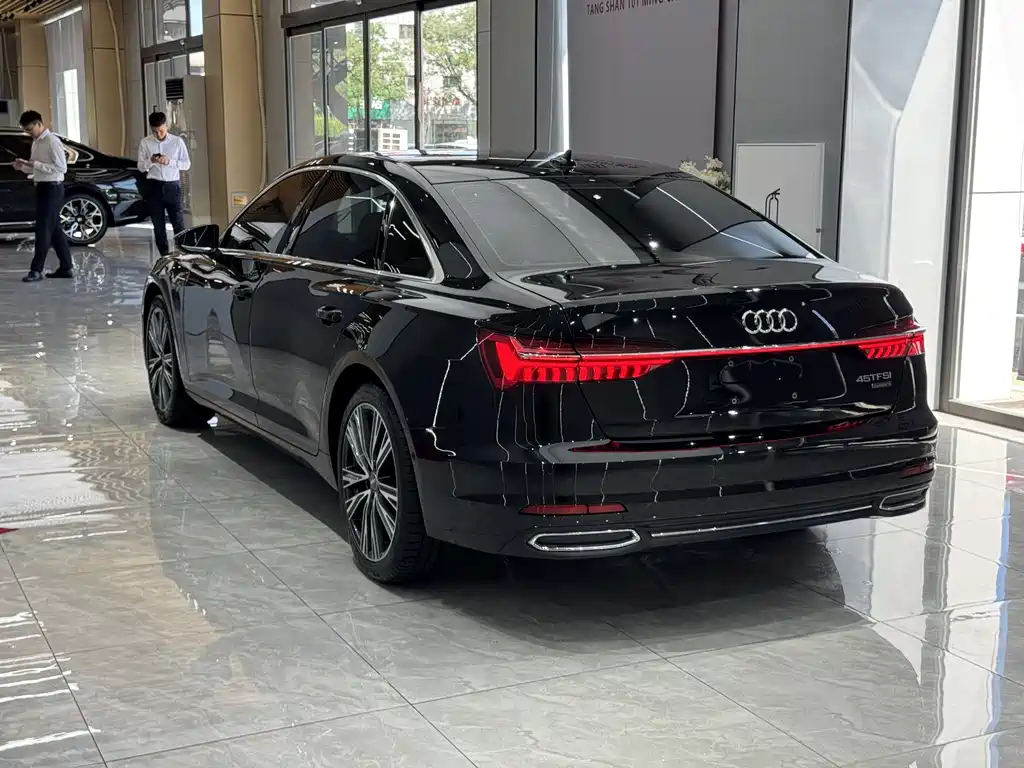 Audi A6L 2021