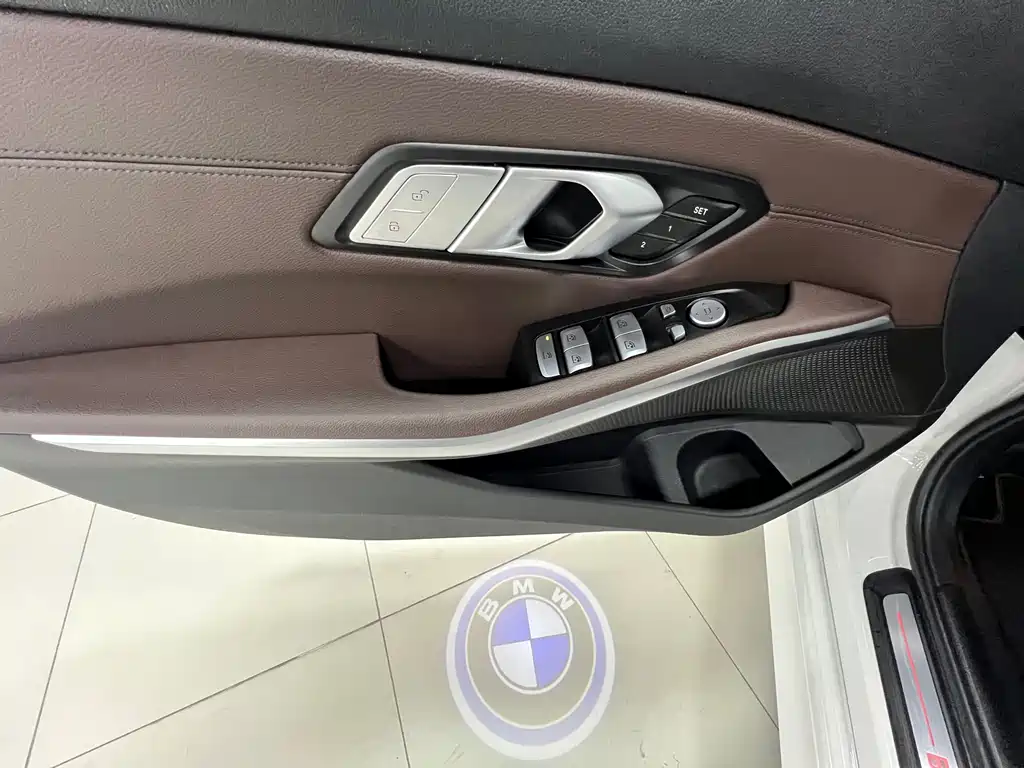 BMW 3 Series 2022 — фото 18