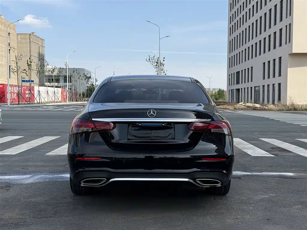Mercedes-Benz E-Class 2020 — фото 12