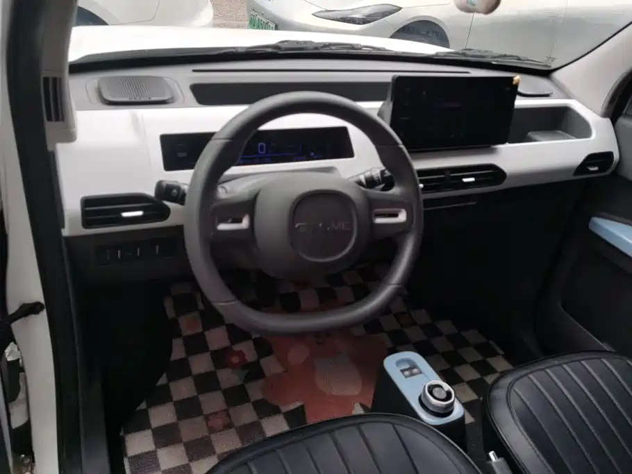 Geely Galaxy Panda 2023 — фото 12