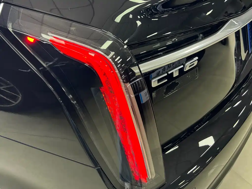 Cadillac CT6 2024 — фото 11