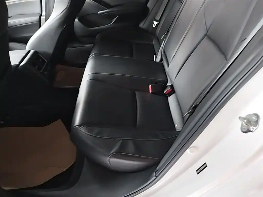 Honda Accord 2022 — фото 17