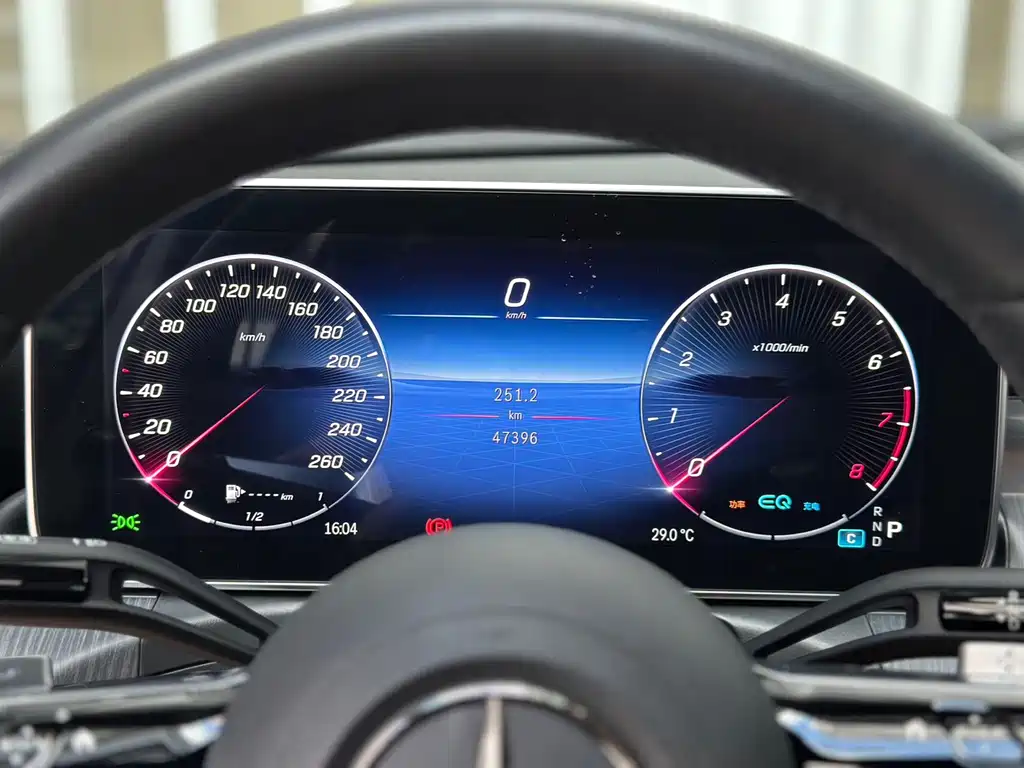 Mercedes-Benz C-Class 2021 — фото 19