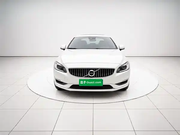 Volvo S60 2019