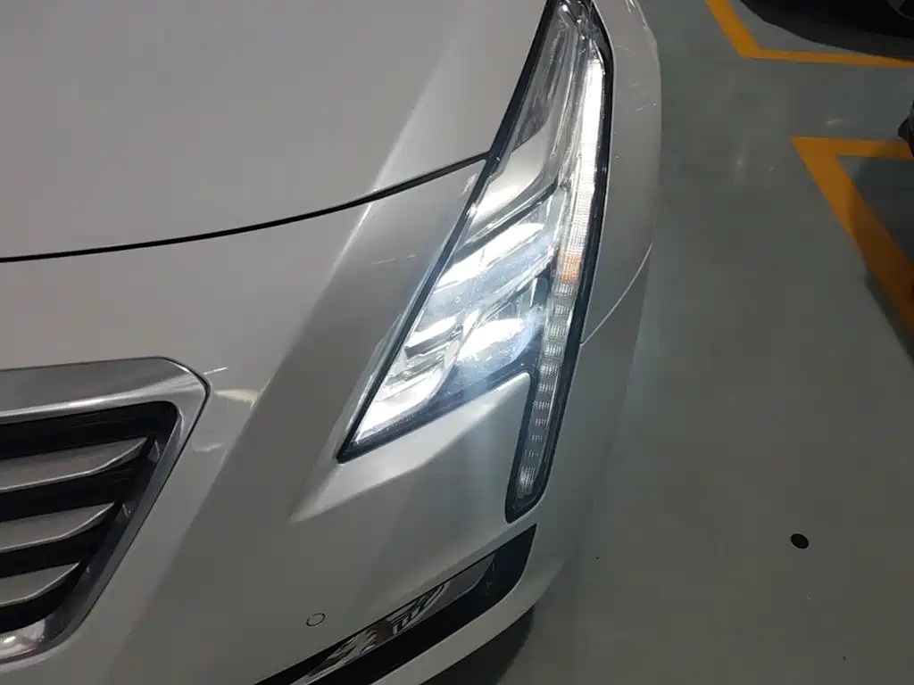 Cadillac CT6 2018 — фото 24
