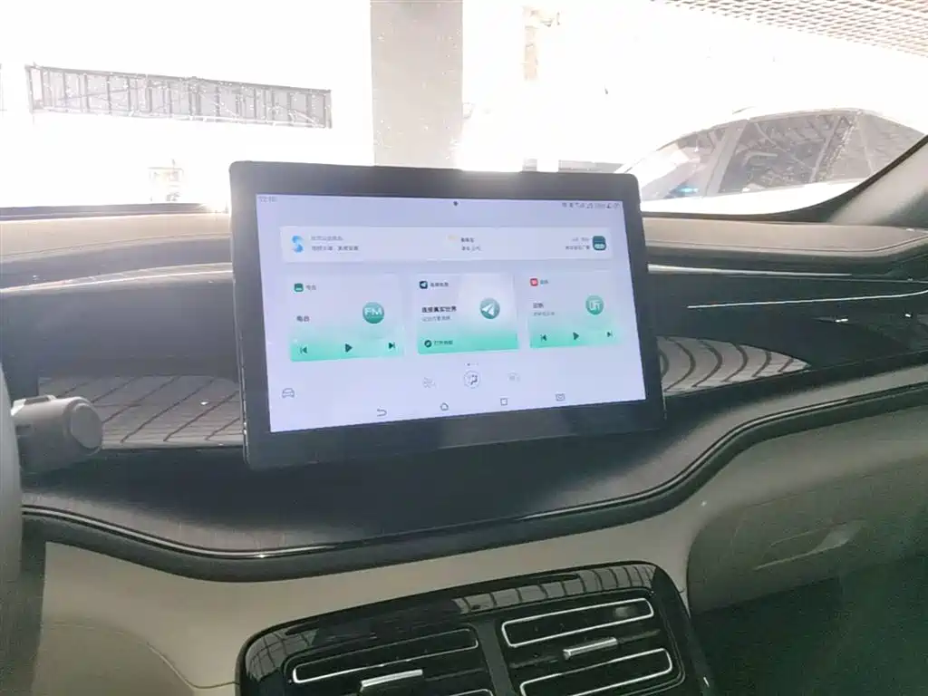 BYD Qin PLUS 2023 — фото 13