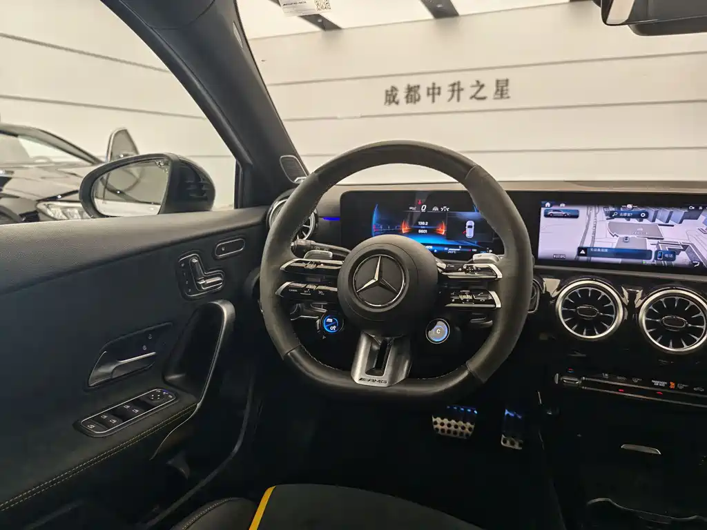 Mercedes-Benz A-Class AMG 2024 — фото 10