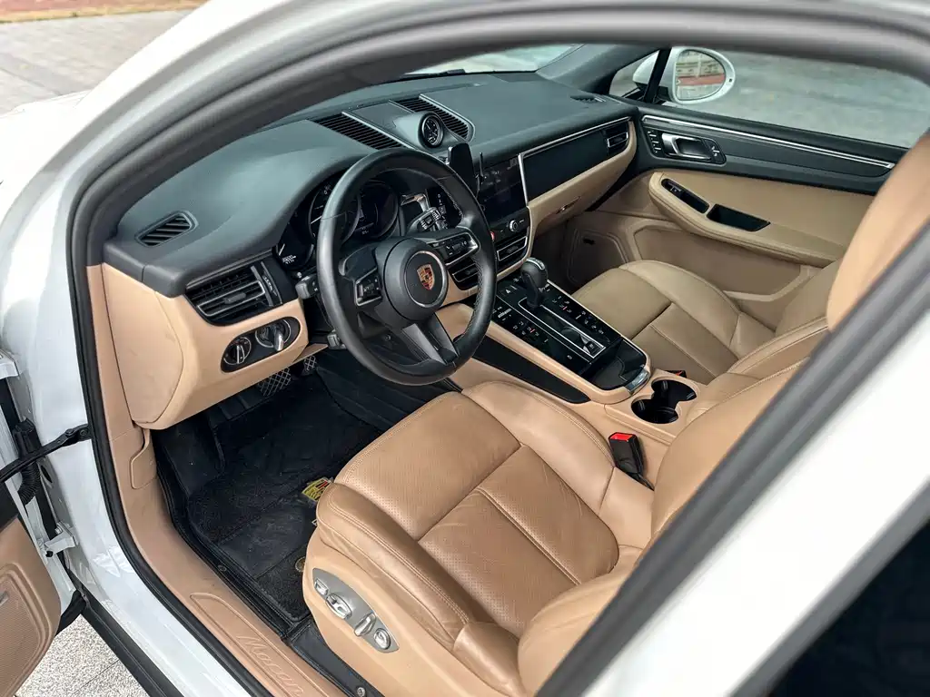 Porsche Macan 2022 — фото 10