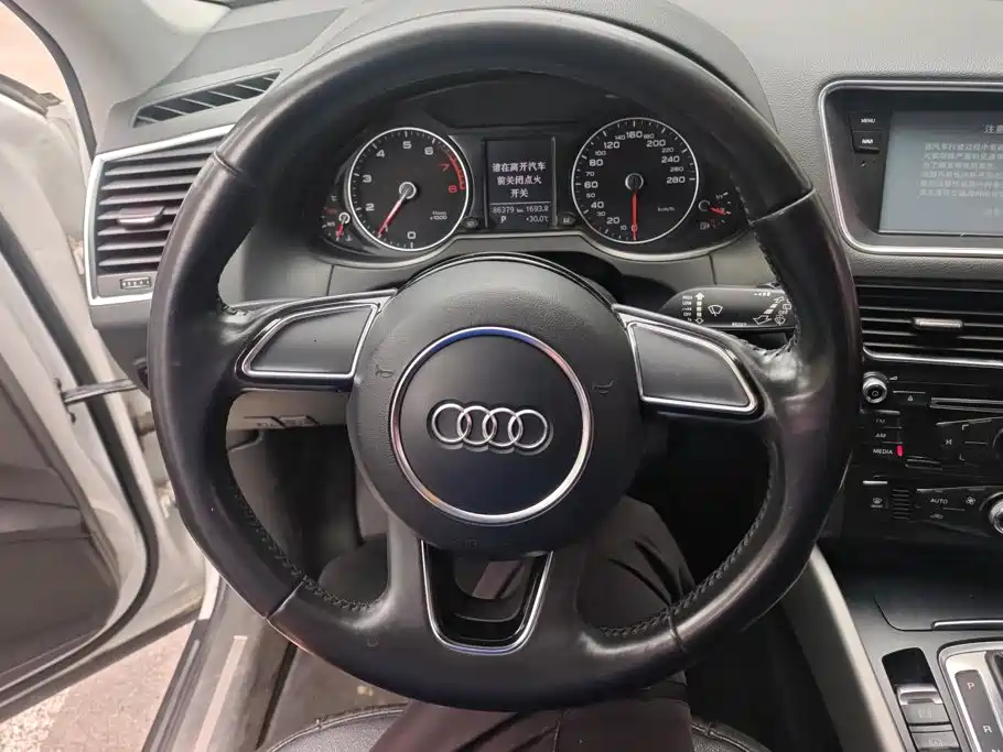 Audi Q5 2015 — фото 15