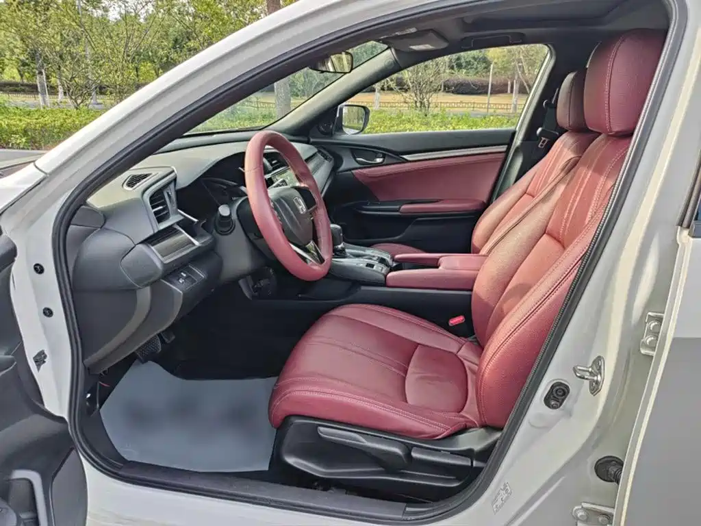 Honda Civic 2020 — фото 16
