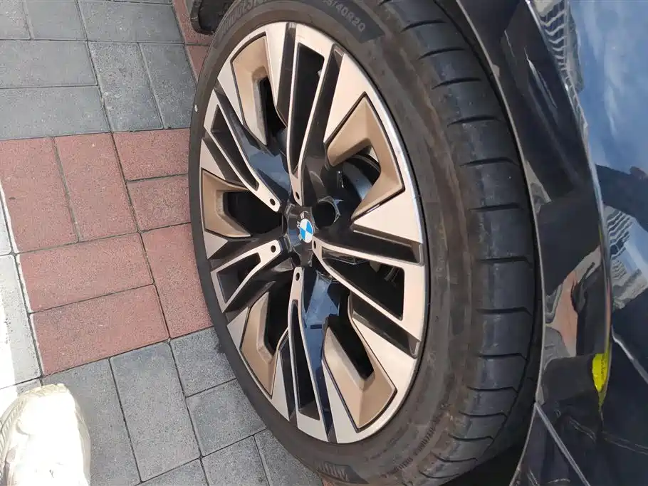 BMW 5 Series 2025
