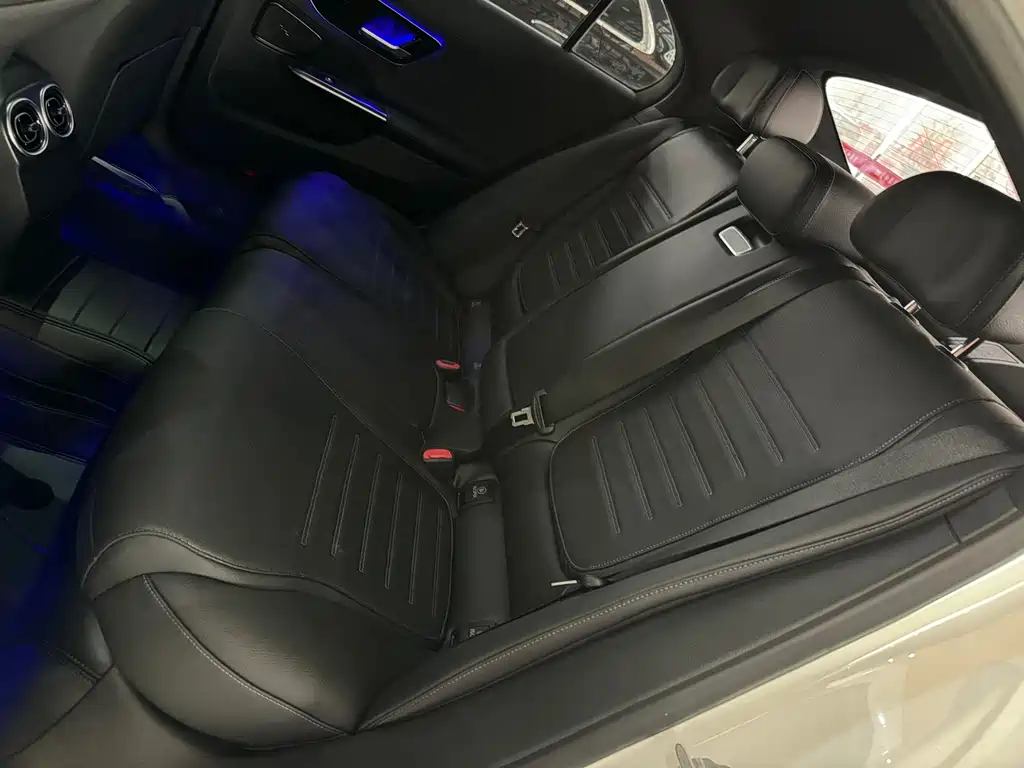 Mercedes-Benz C-Class 2022 — фото 14