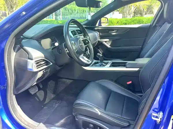 Jaguar XEL 2020