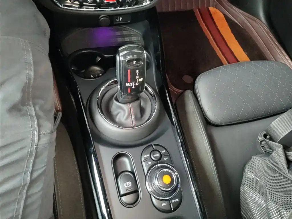 MINI JCW Clubman 2020 — фото 14