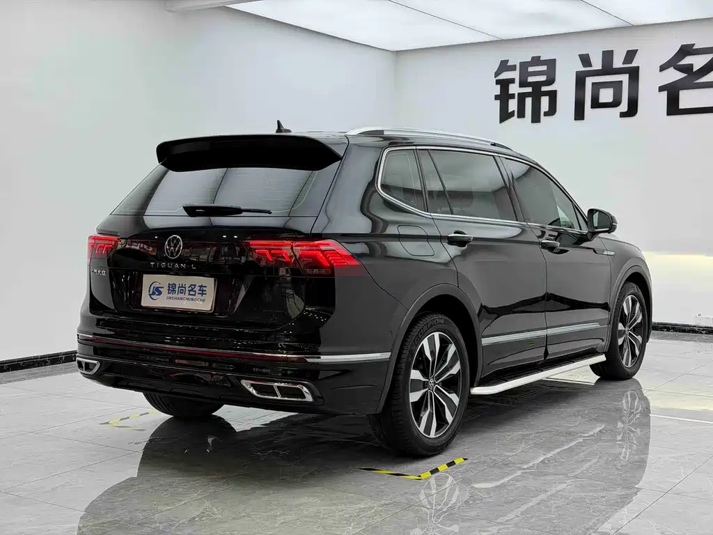 Volkswagen Tiguan L 2022 — фото 30