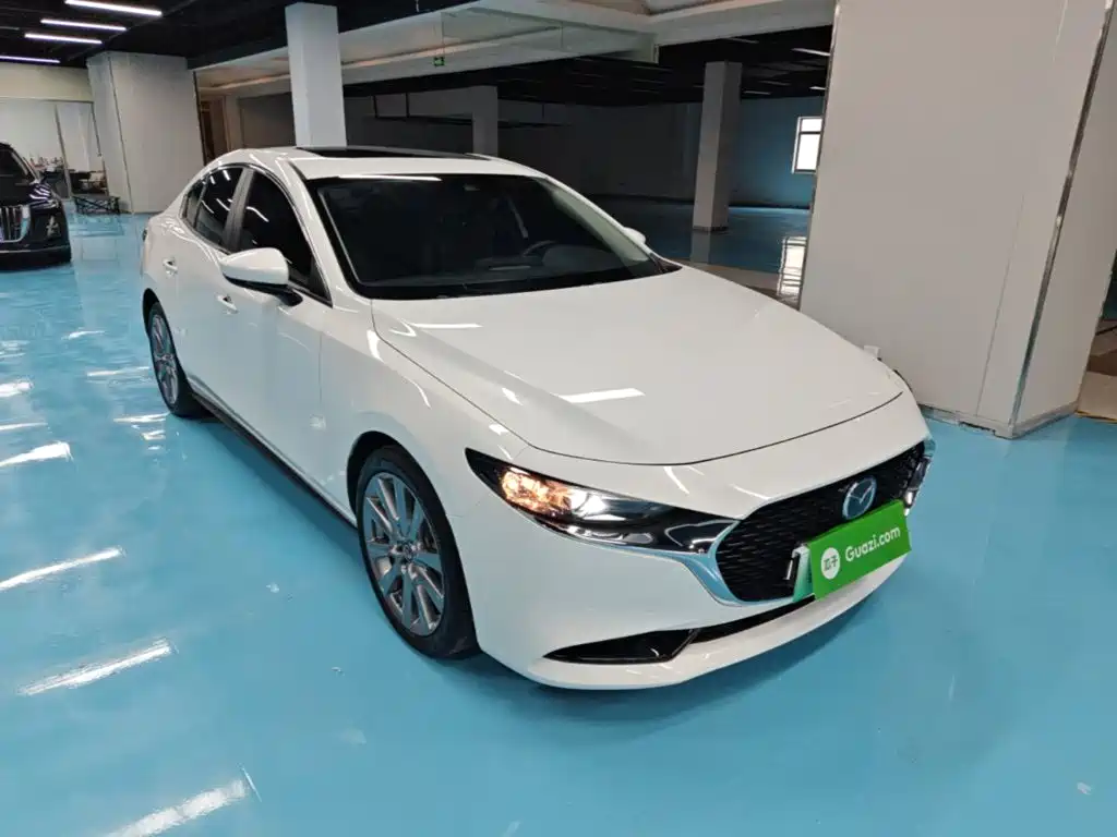 Mazda 3 Axela 2023
