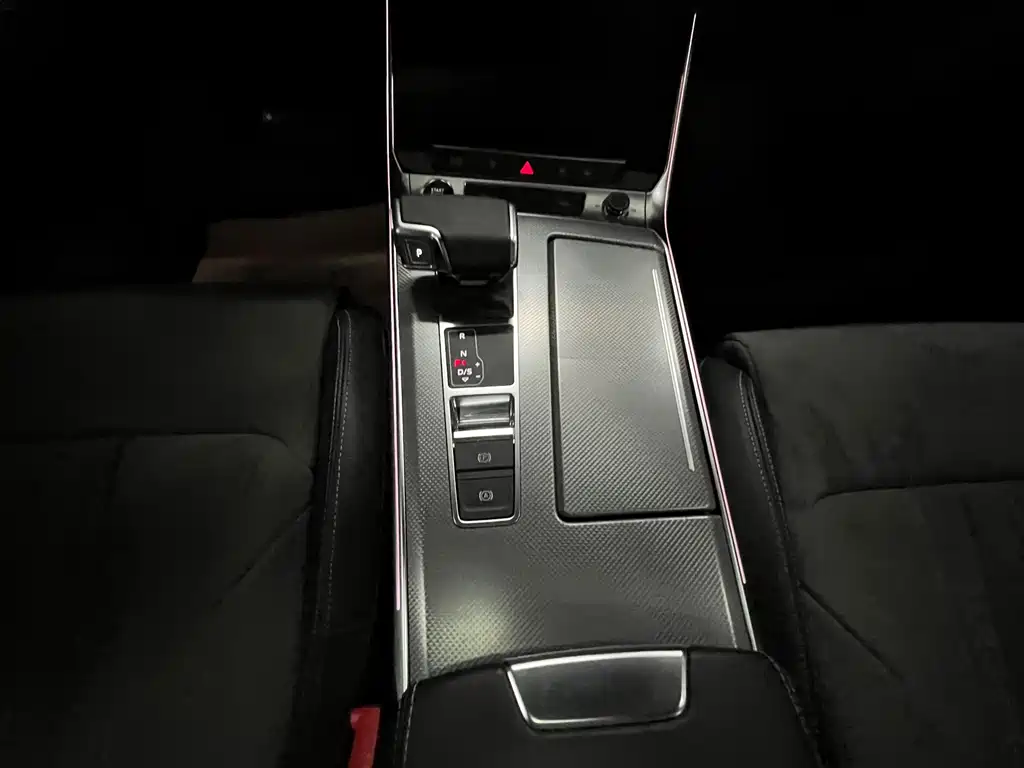 Audi A6L 2021 — фото 17