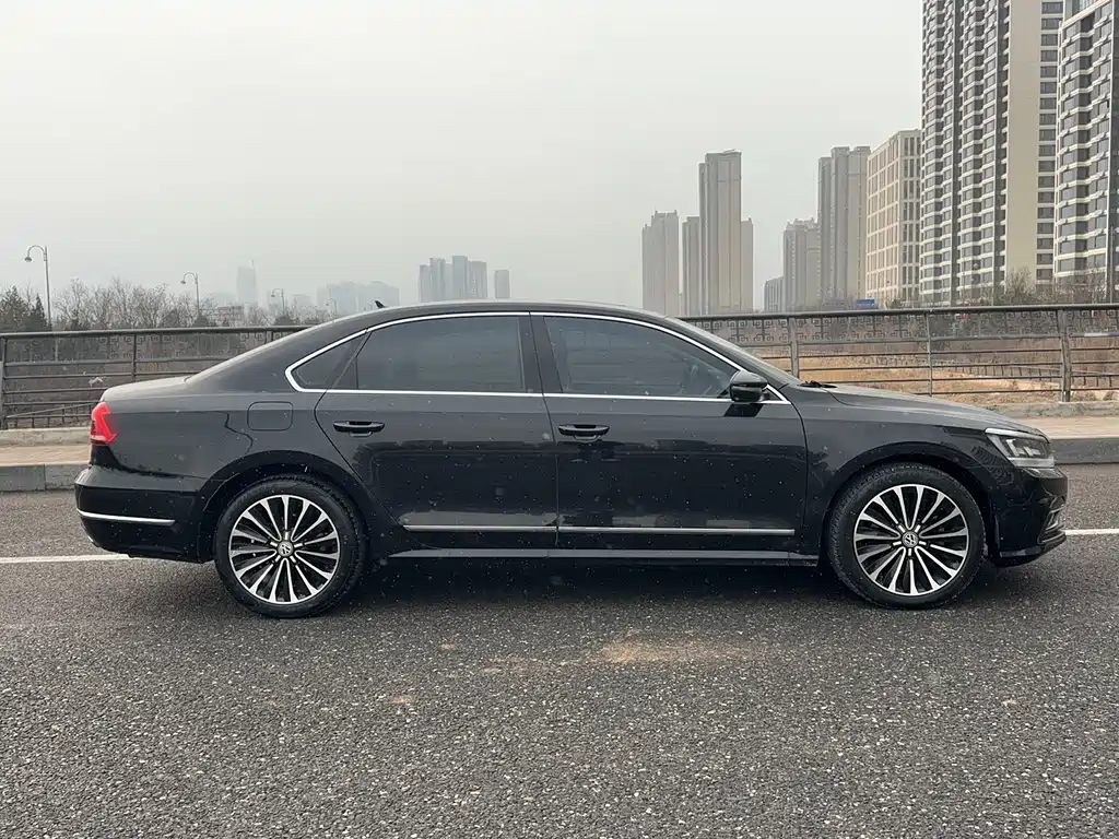 Volkswagen Passat 2016 — фото 3