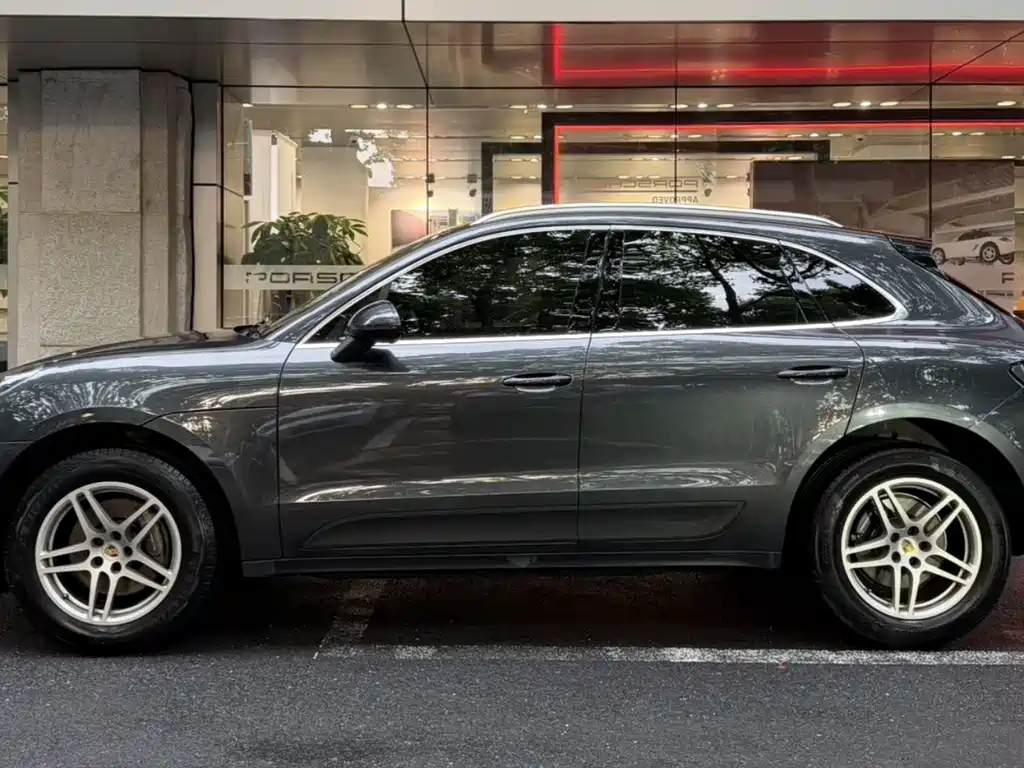 Porsche Macan 2021 — фото 3