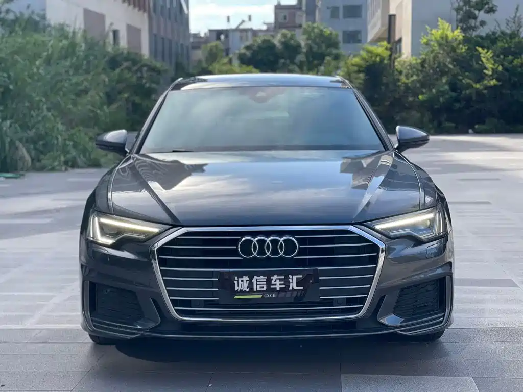 Audi A6L 2022