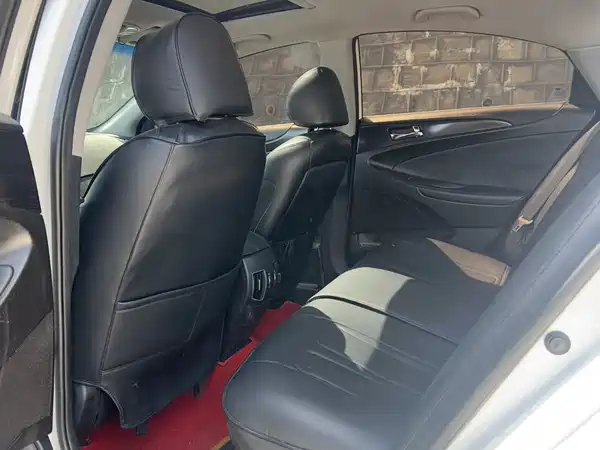 Hyundai Sonata 2013