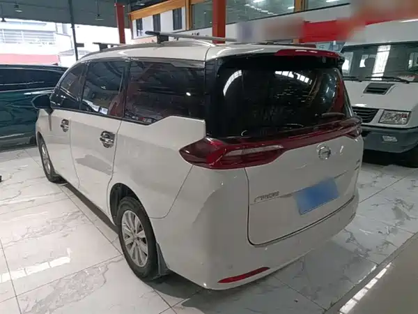 GAC Trumpchi M6 2021