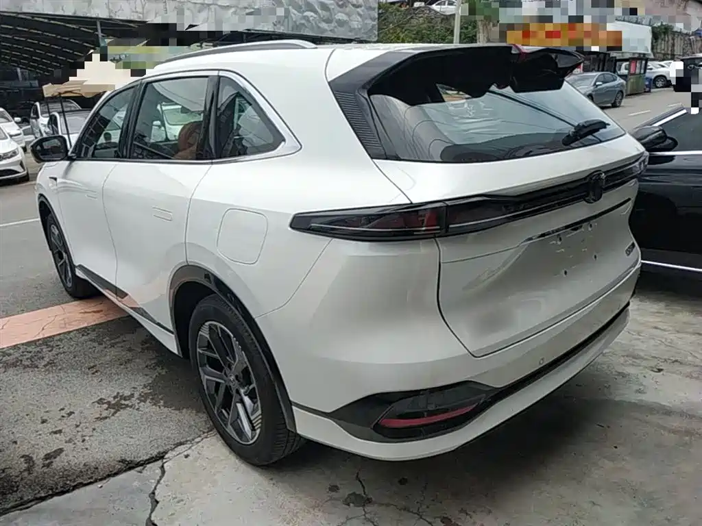 Changan CS75 PLUS 2025 — фото 5