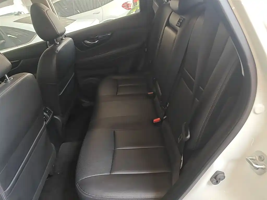 Nissan X-Trail 2020 — фото 17