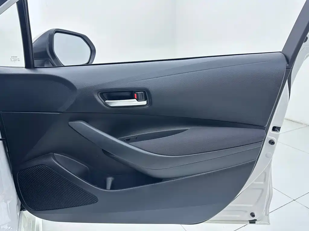 Toyota Corolla 2022 — фото 20