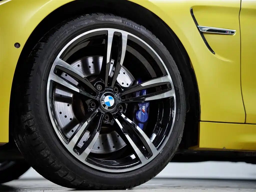 BMW M4 2018 — фото 17