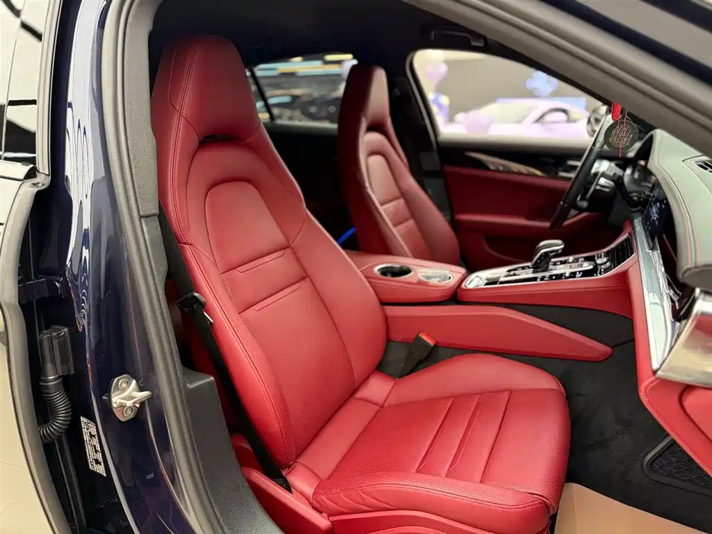 Porsche Panamera 2020 — фото 11