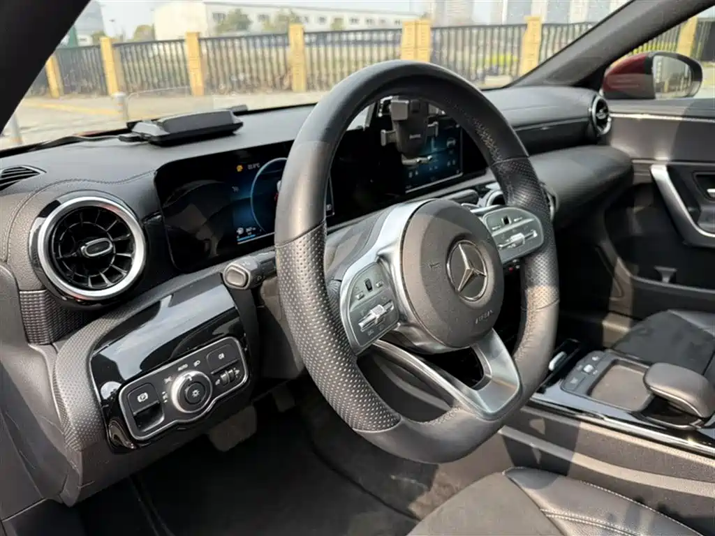 Mercedes-Benz A-Class 2020 — фото 22