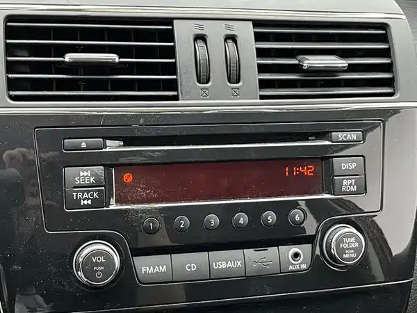 Nissan Tiida 2015