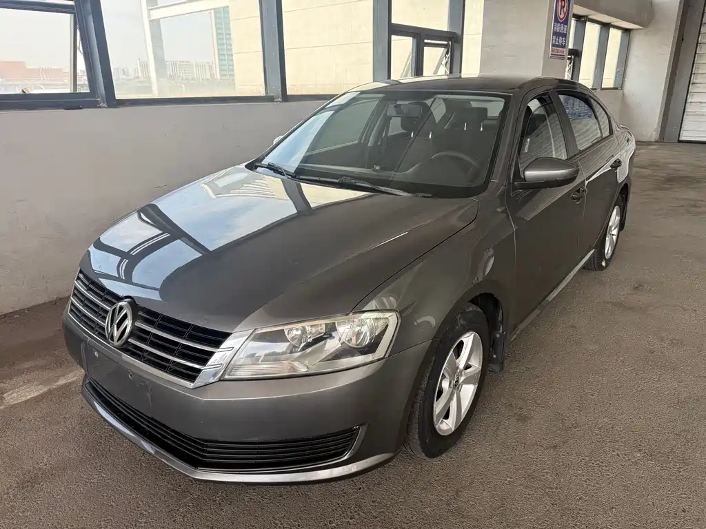Volkswagen Lavida 2013