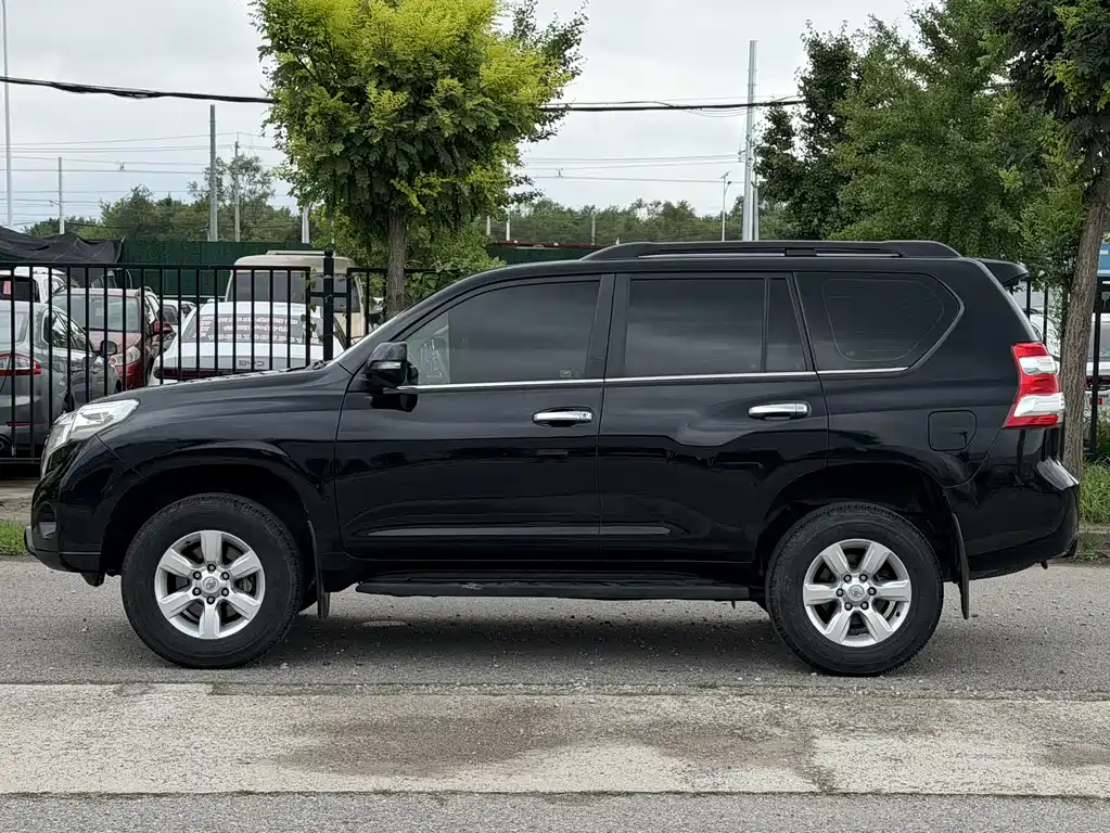 Toyota Prado 2015