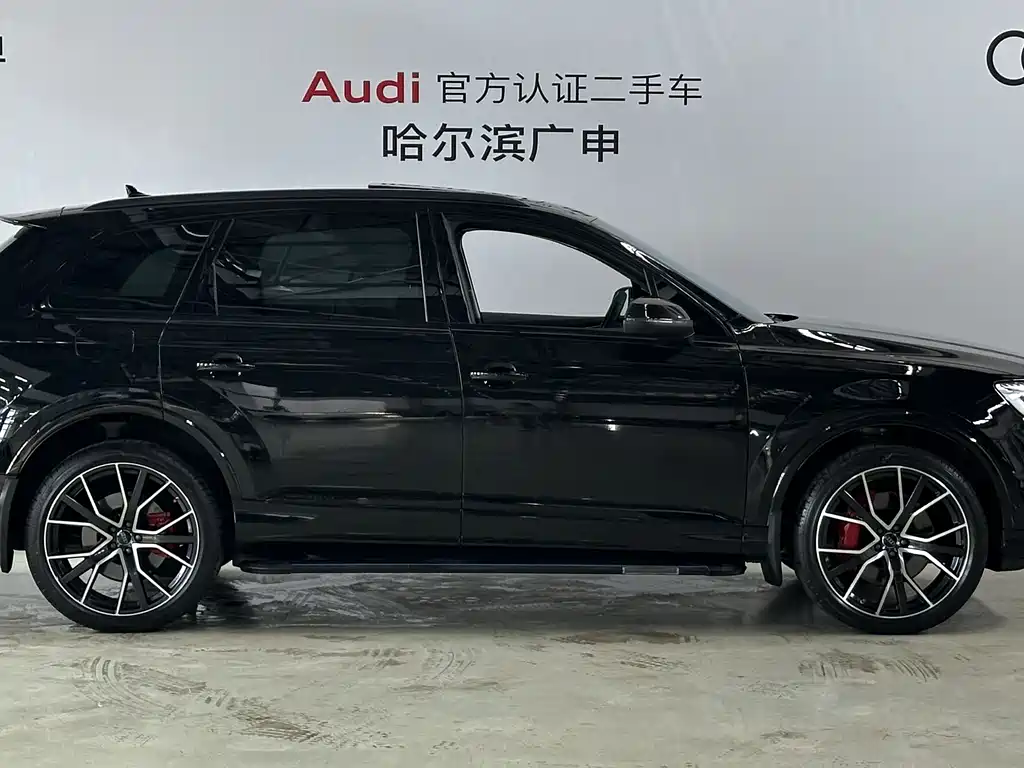 Audi Q7 2025 — фото 3