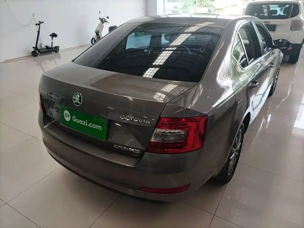 Skoda Octavia 2016 — фото 7