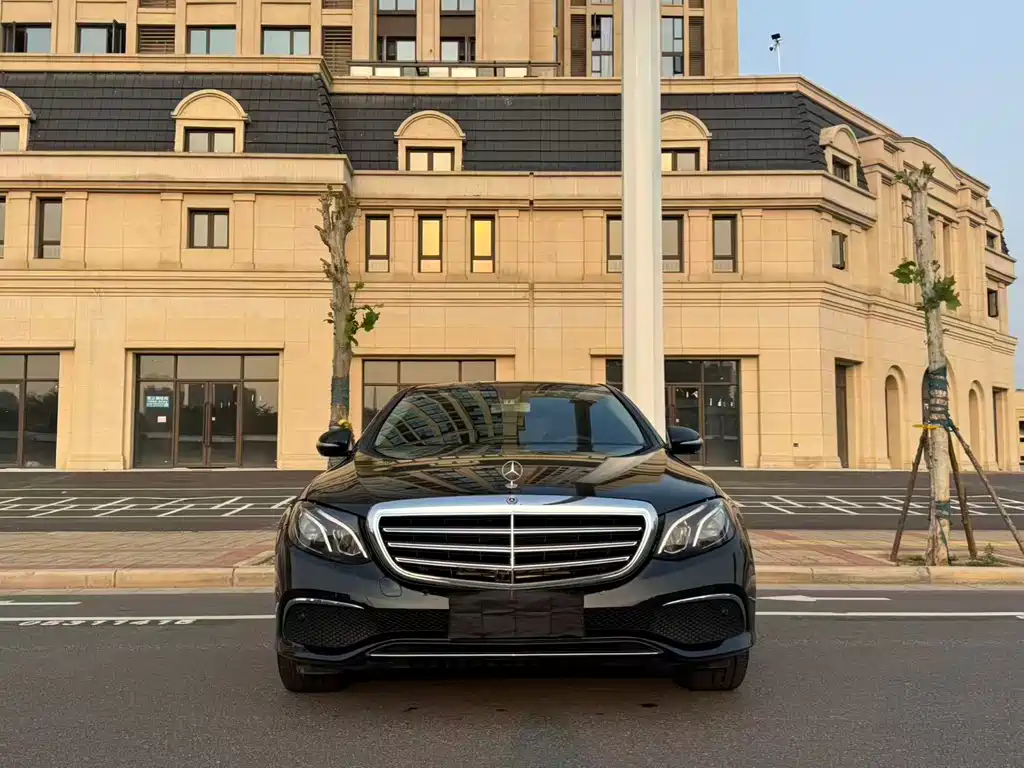 Mercedes-Benz E-Class 2018 — фото 1