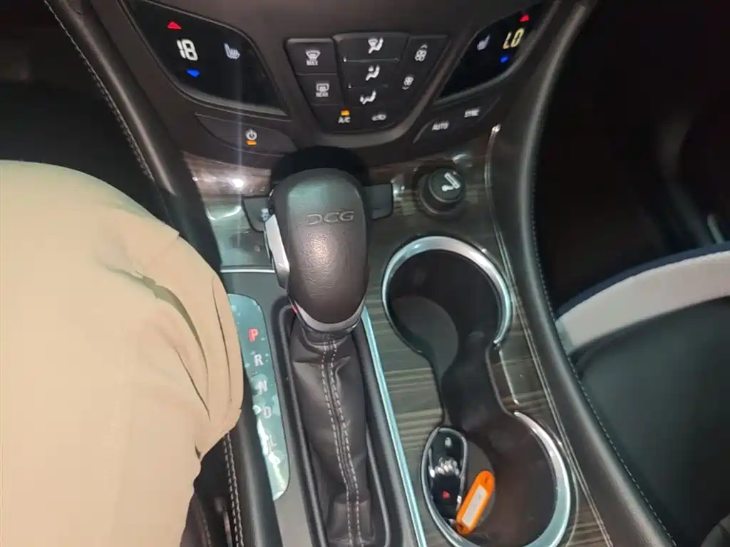 Buick Envision Plus 2020 — фото 14